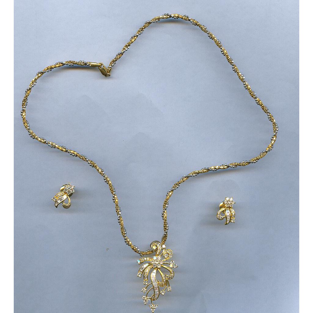 DIAMOND FULL SET PENDENT FANCY