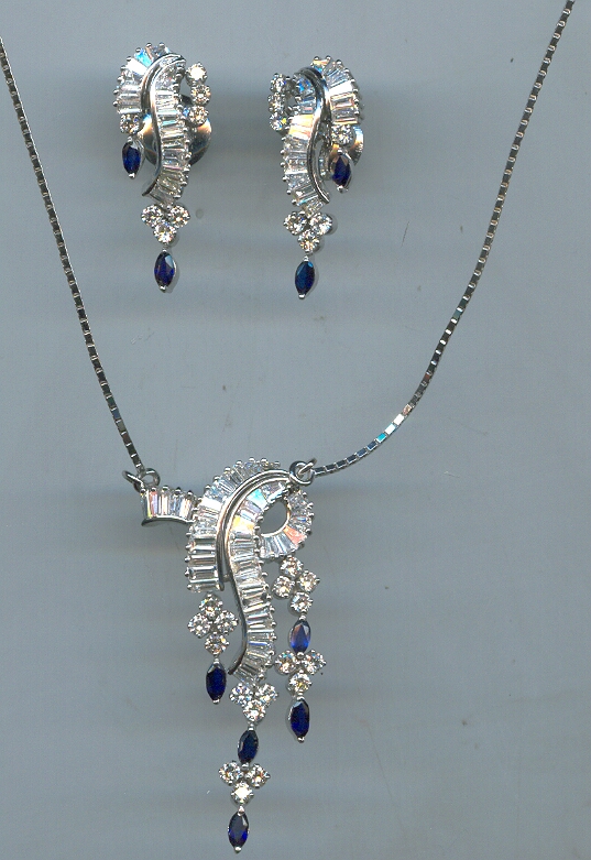 DIAMOND FULL SET PENDENT FANCY
