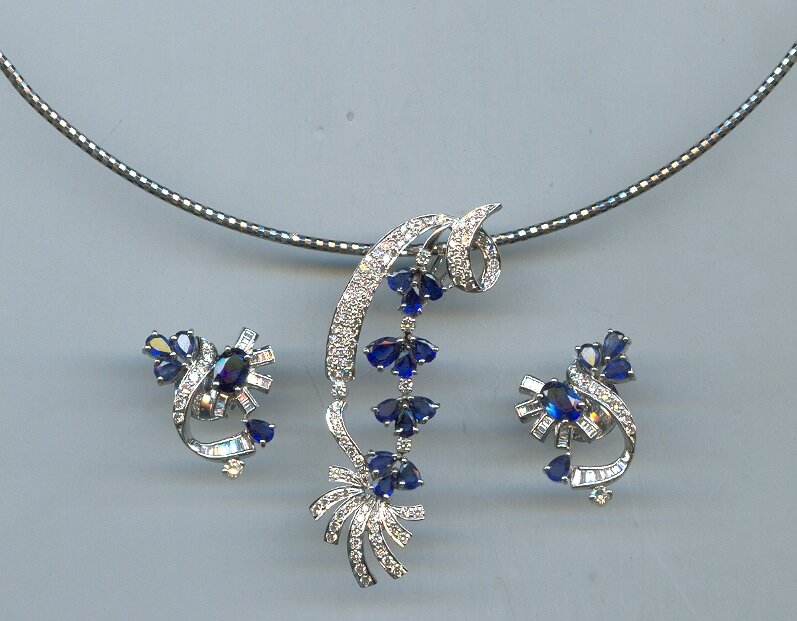 DIAMOND FULL SET PENDENT FANCY