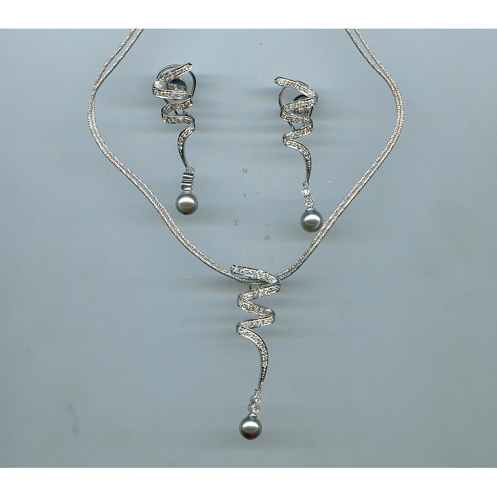 DIAMOND FULL SET PENDENT FANCY