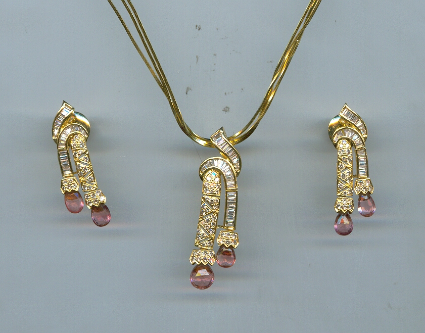 DIAMOND FULL SET PENDENT FANCY