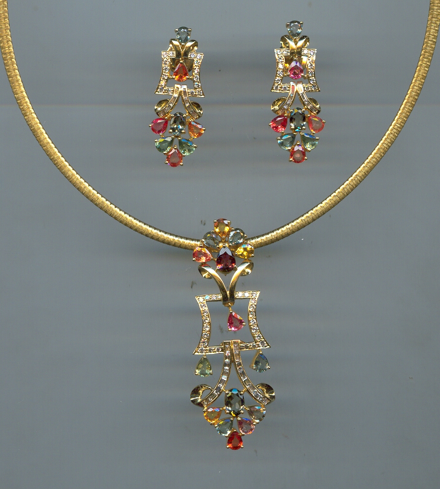 DIAMOND FULL SET PENDENT FANCY