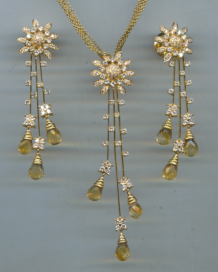 DIAMOND FULL SET PENDENT FANCY