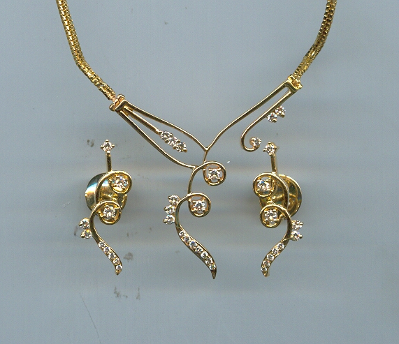 DIAMOND FULL SET PENDENT FANCY