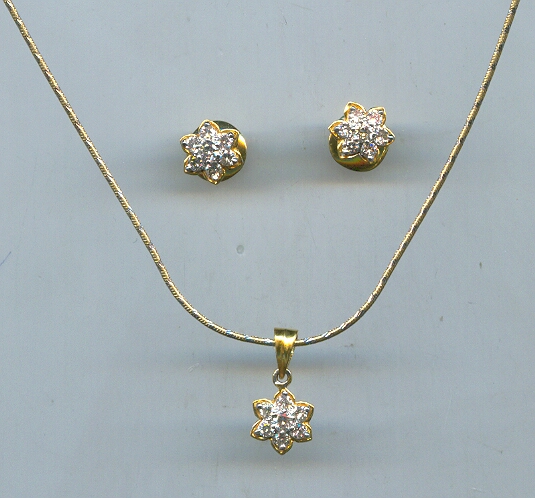 DIAMOND FULL SET PENDENT FANCY