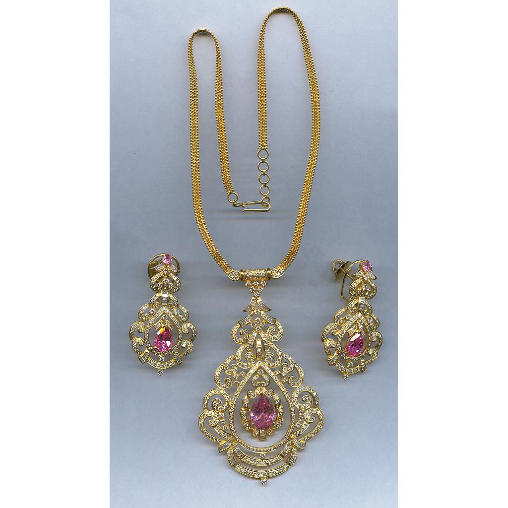 DIAMOND FULL SET PENDENT FANCY