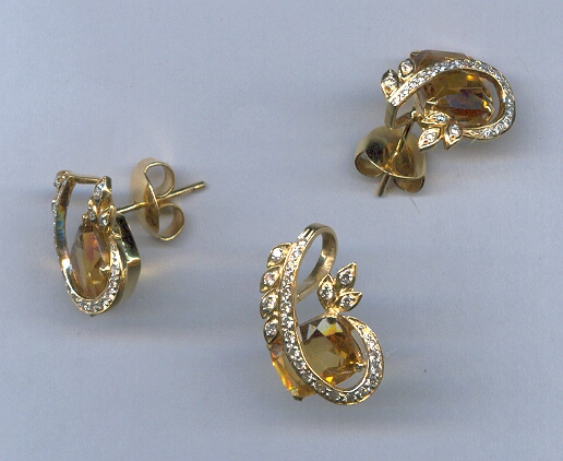 DIAMOND FULL SET PENDENT FANCY