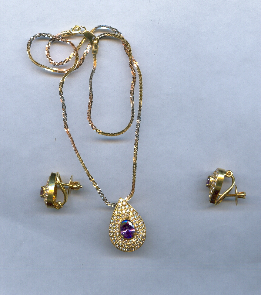 DIAMOND FULL SET PENDENT FANCY