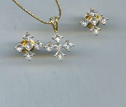 DIAMOND FULL SET PENDENT FANCY