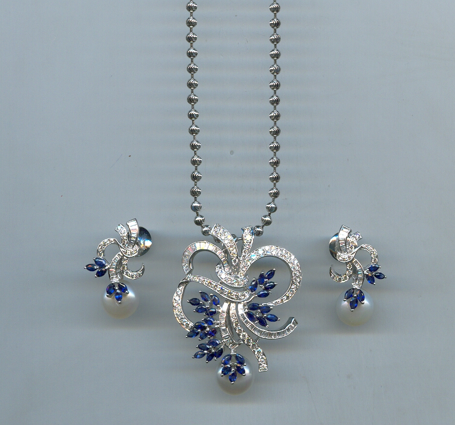 DIAMOND FULL SET PENDENT FANCY