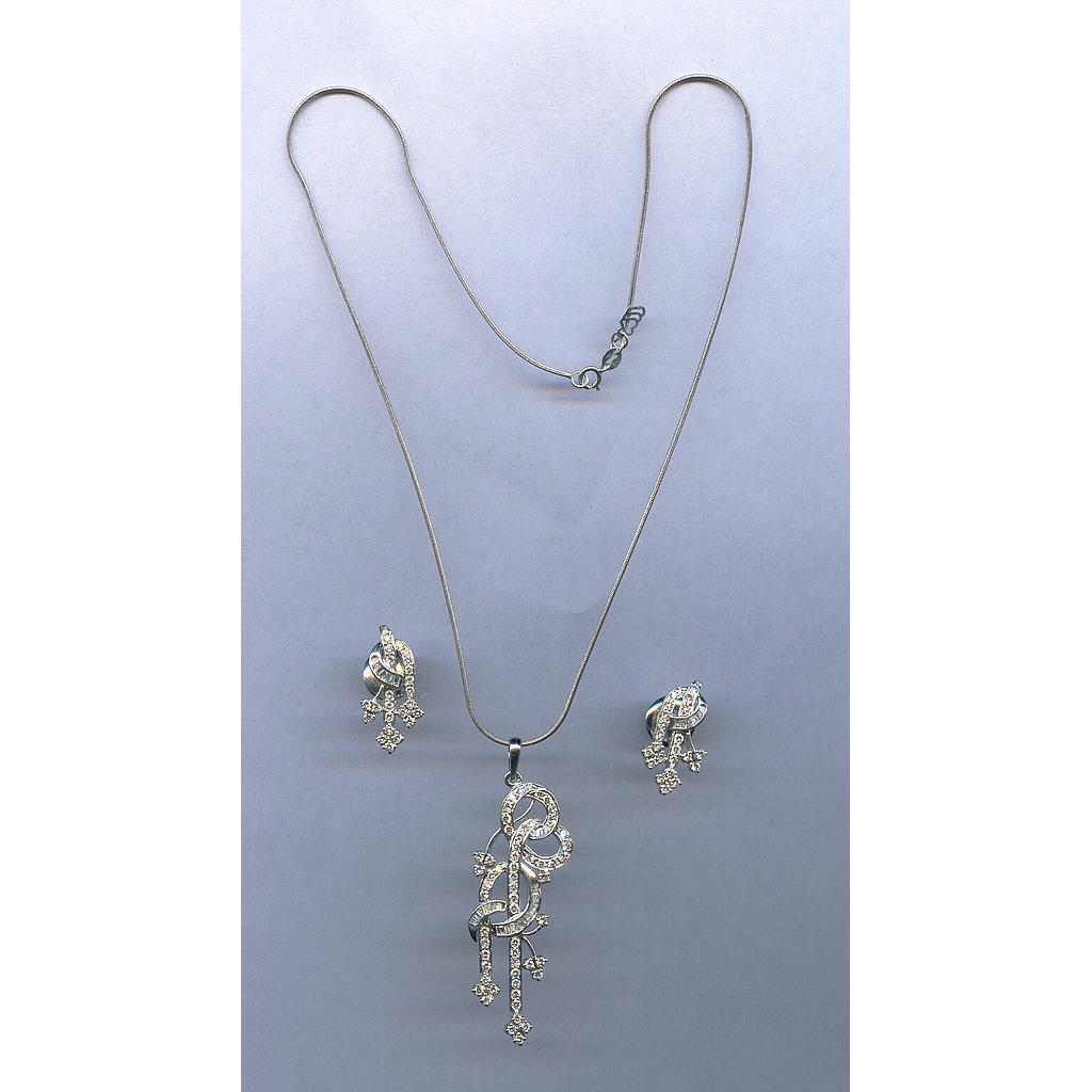 DIAMOND FULL SET PENDENT FANCY