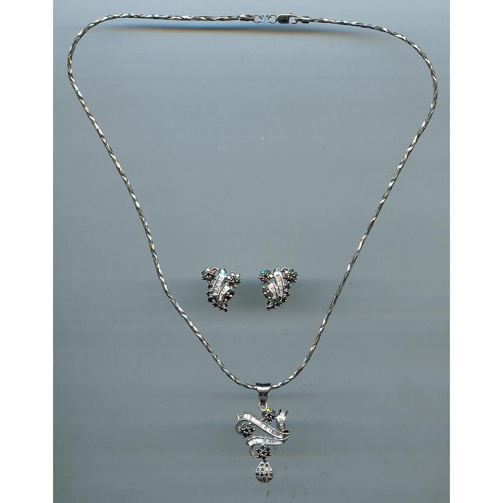 DIAMOND FULL SET PENDENT FANCY