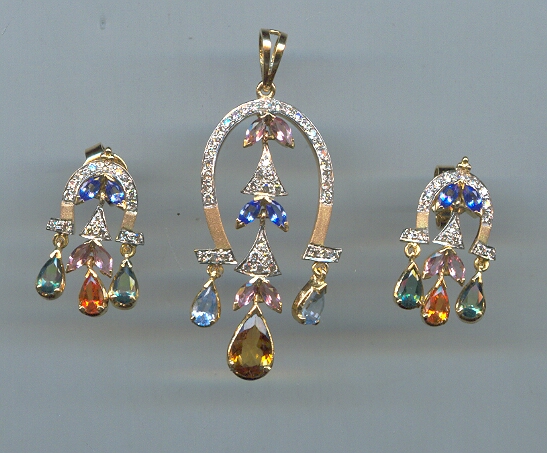 DIAMOND FULL SET PENDENT FANCY