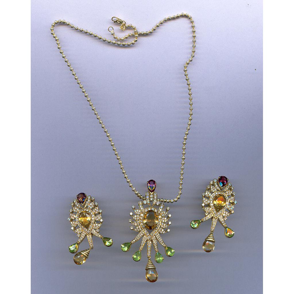 DIAMOND FULL SET PENDENT FANCY