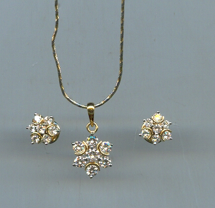 DIAMOND FULL SET PENDENT FANCY