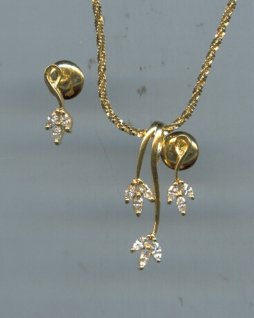DIAMOND FULL SET PENDENT FANCY