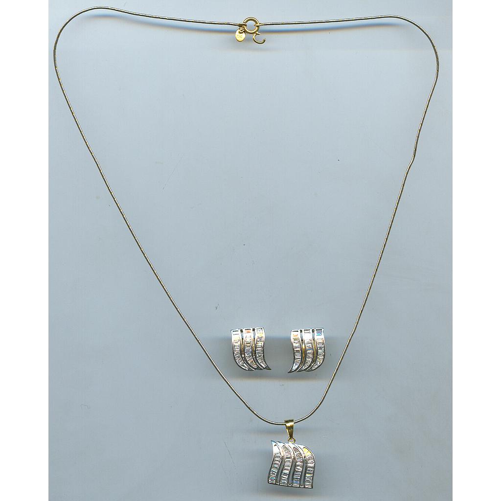 DIAMOND FULL SET PENDENT FANCY