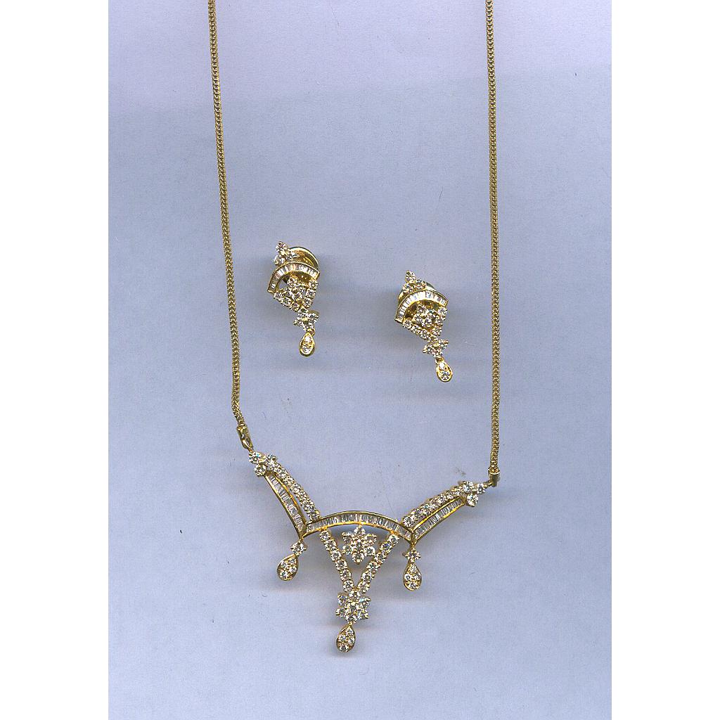 DIAMOND FULL SET PENDENT FANCY
