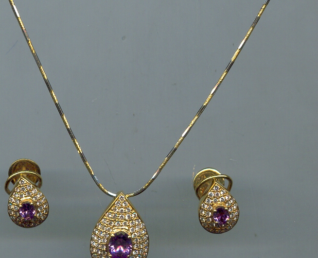 DIAMOND FULL SET PENDENT FANCY