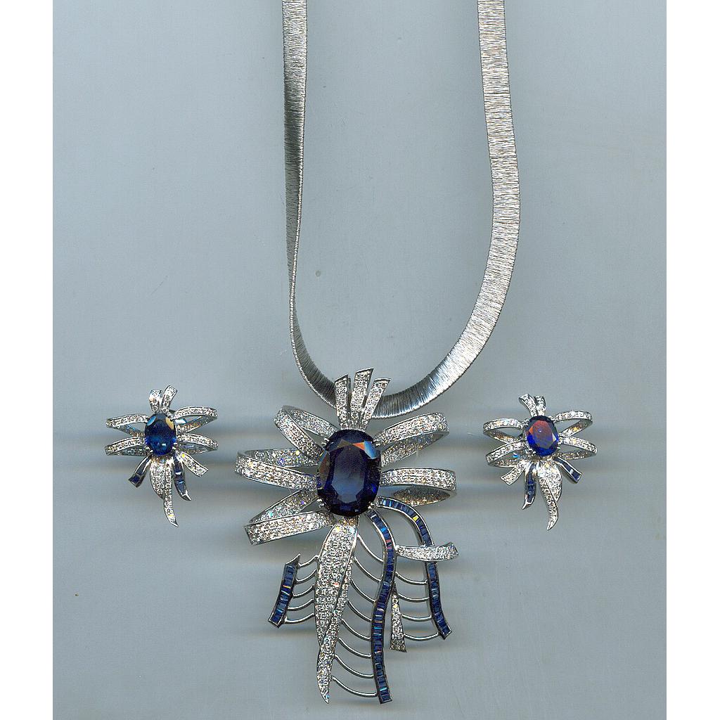 DIAMOND FULL SET PENDENT FANCY