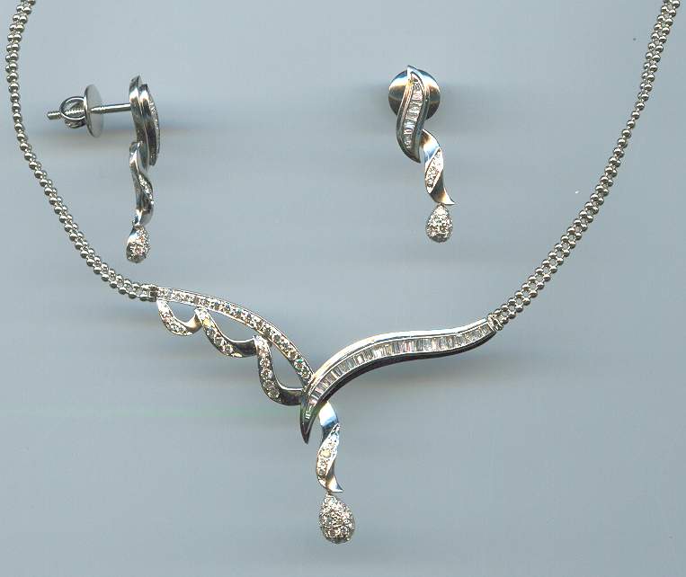 DIAMOND FULL SET PENDENT GENERAL