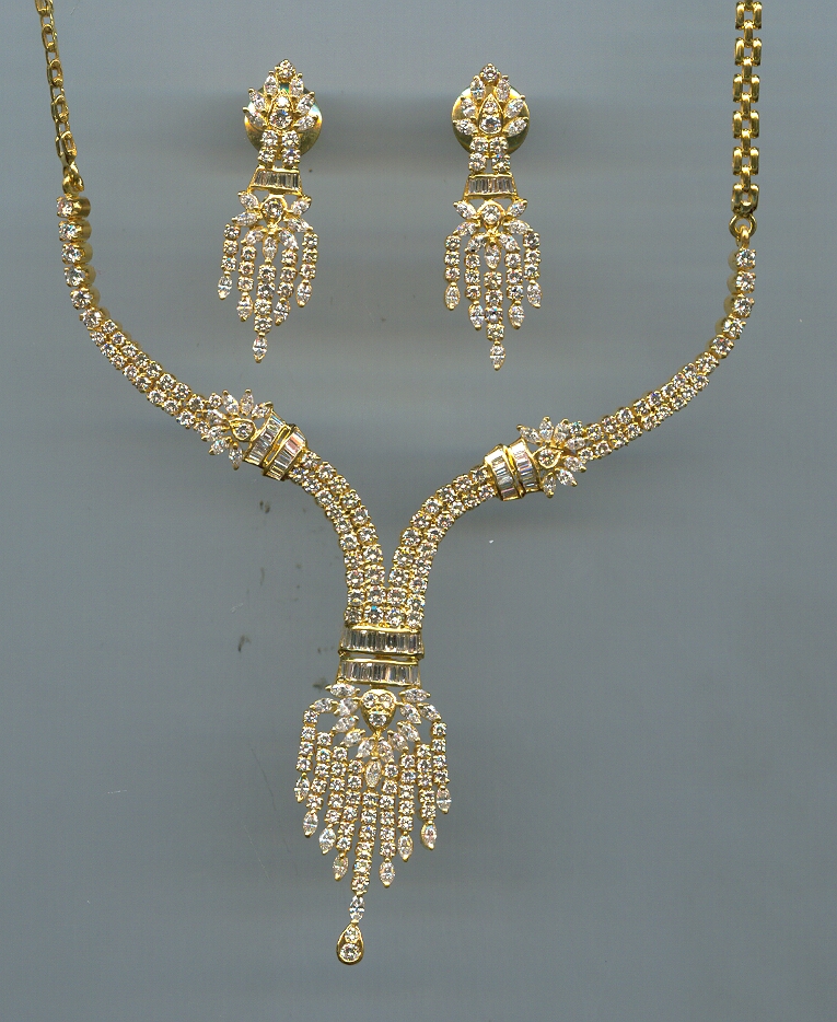 DIAMOND HALF SET LONG FANCY