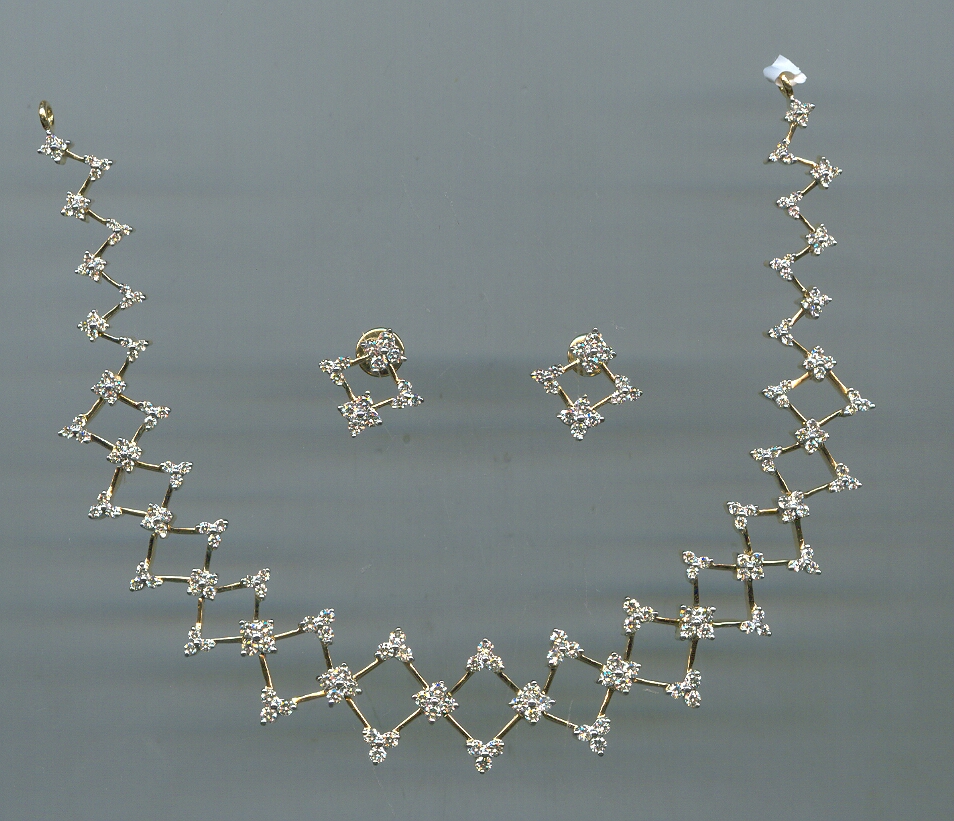 DIAMOND HALF SET LONG FANCY