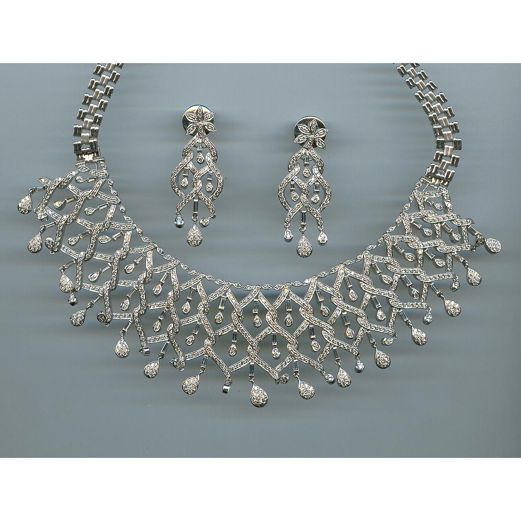 DIAMOND HALF SET LONG FANCY