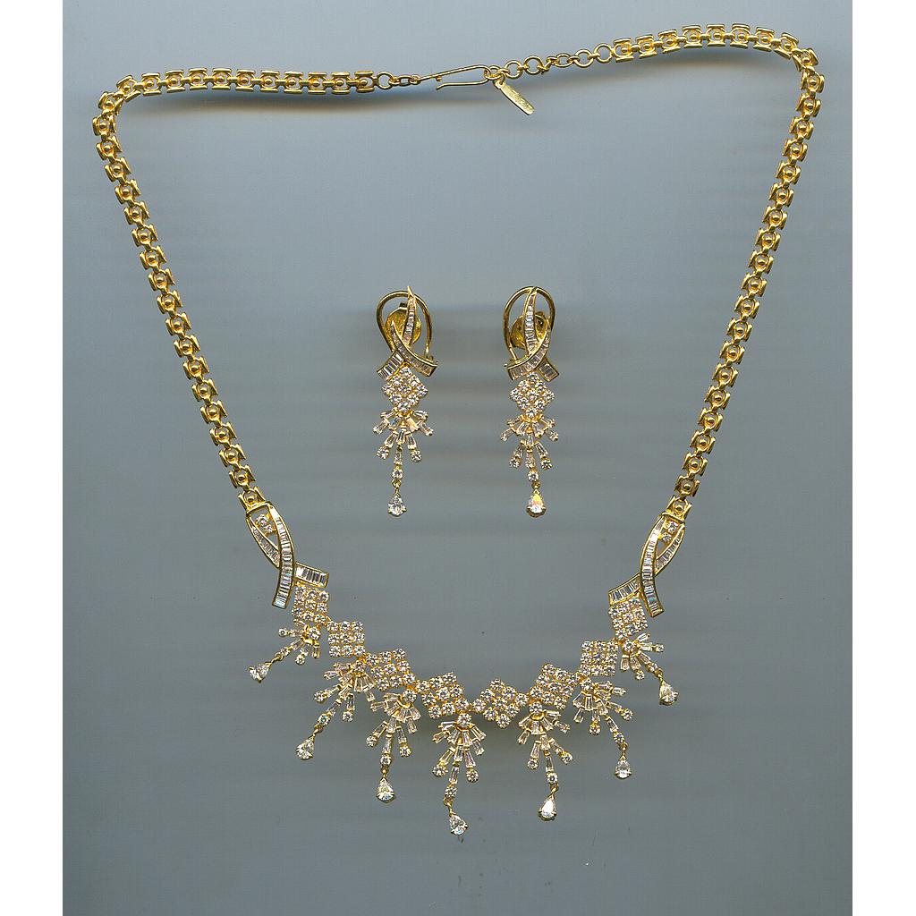 DIAMOND HALF SET LONG FANCY