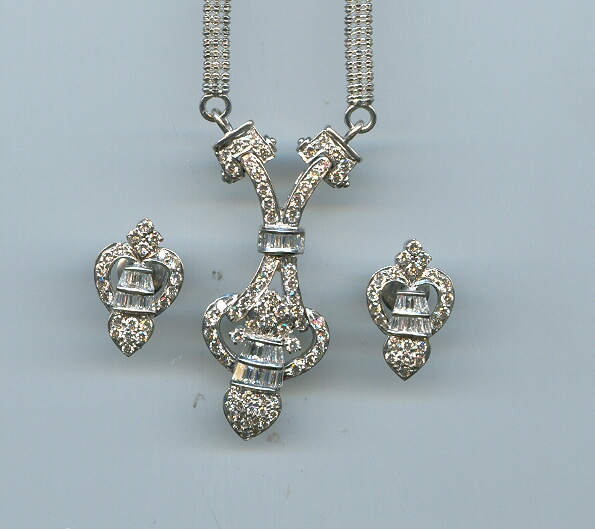 DIAMOND HALF SET LONG FANCY