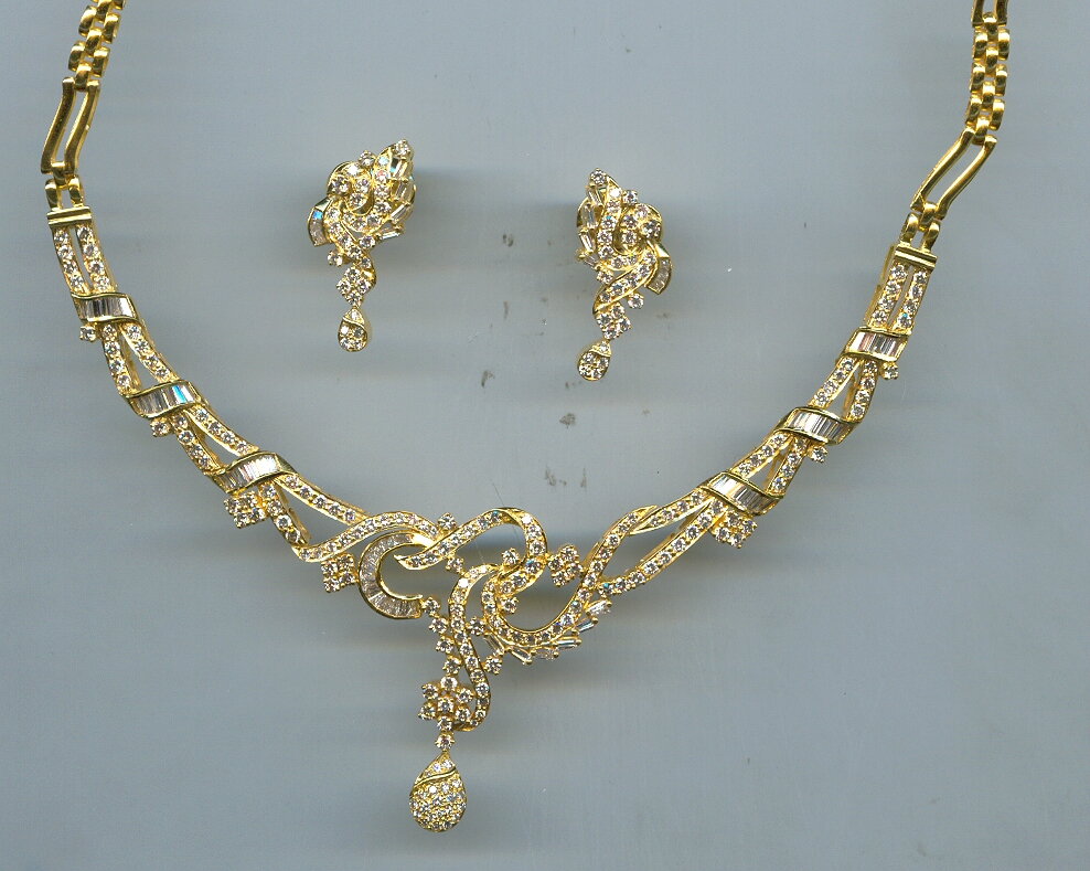 DIAMOND HALF SET LONG FANCY