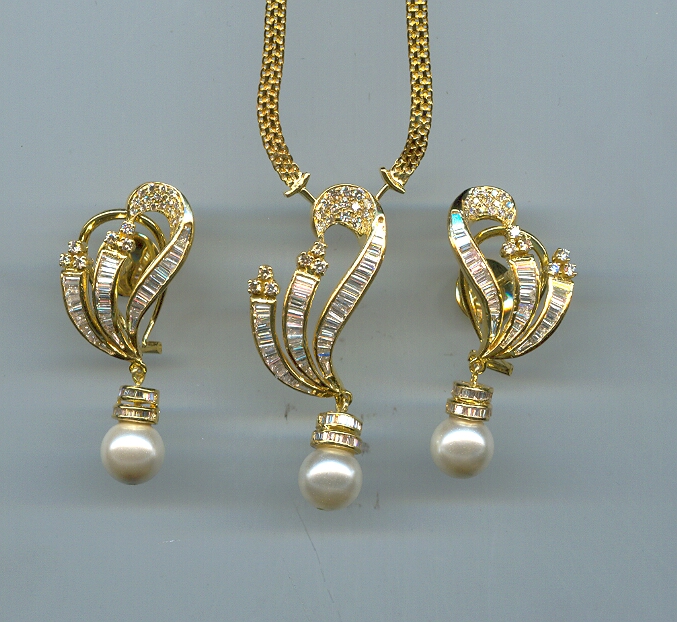 DIAMOND HALF SET LONG FANCY