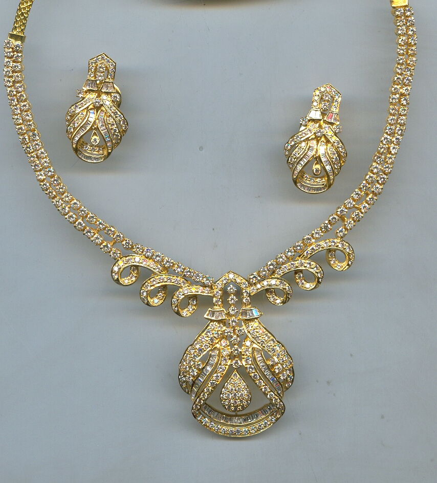 DIAMOND HALF SET LONG FANCY