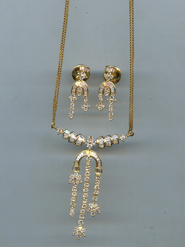 DIAMOND HALF SET LONG FANCY