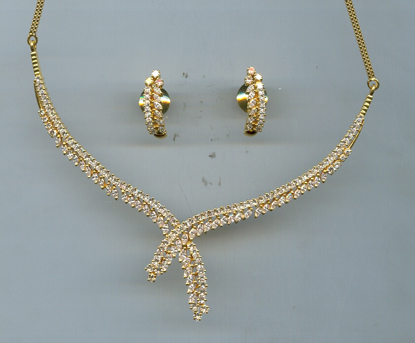 DIAMOND HALF SET LONG FANCY