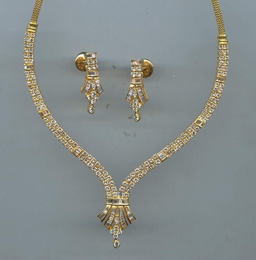 DIAMOND HALF SET LONG FANCY