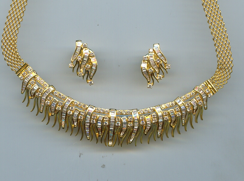 DIAMOND HALF SET LONG FANCY
