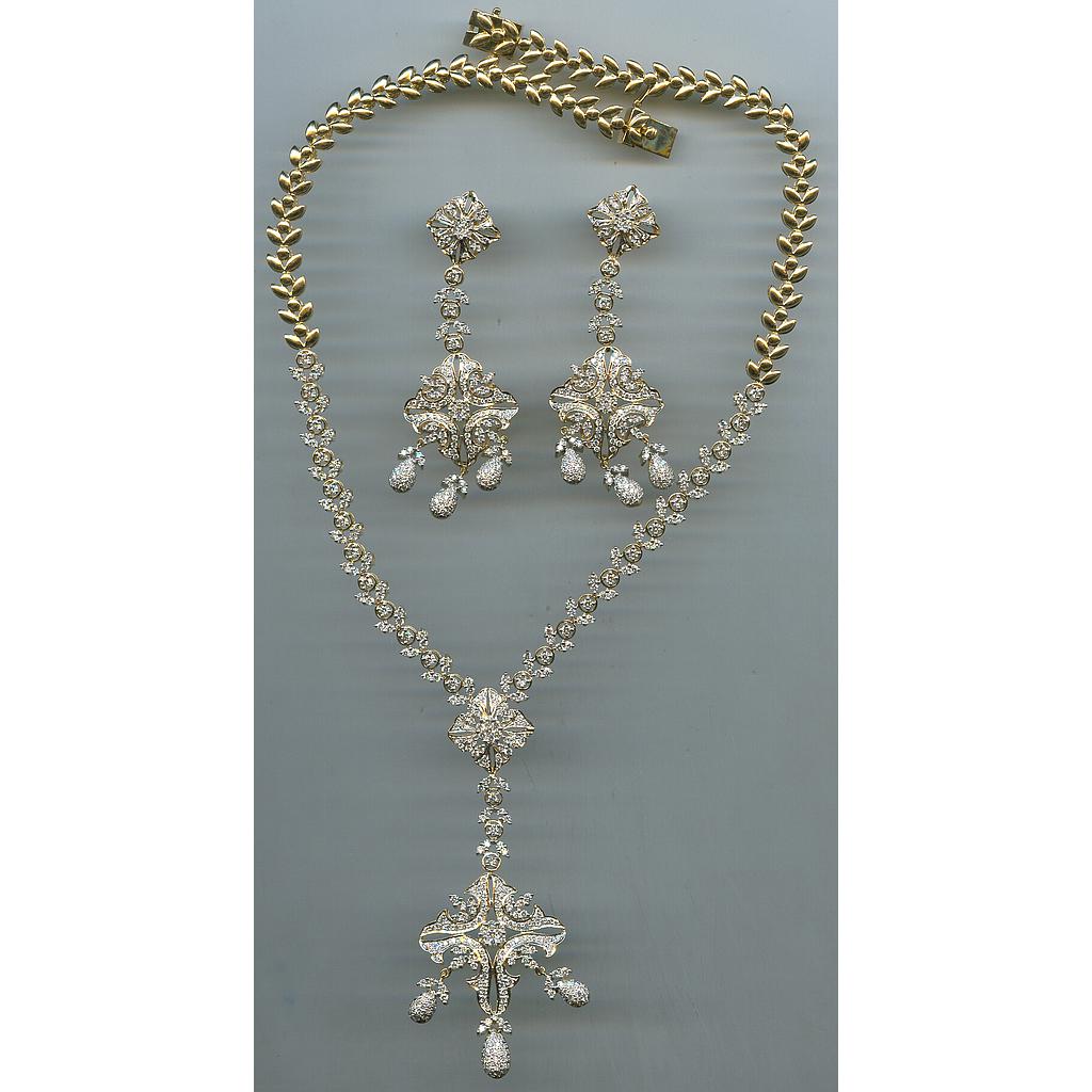DIAMOND HALF SET LONG FANCY