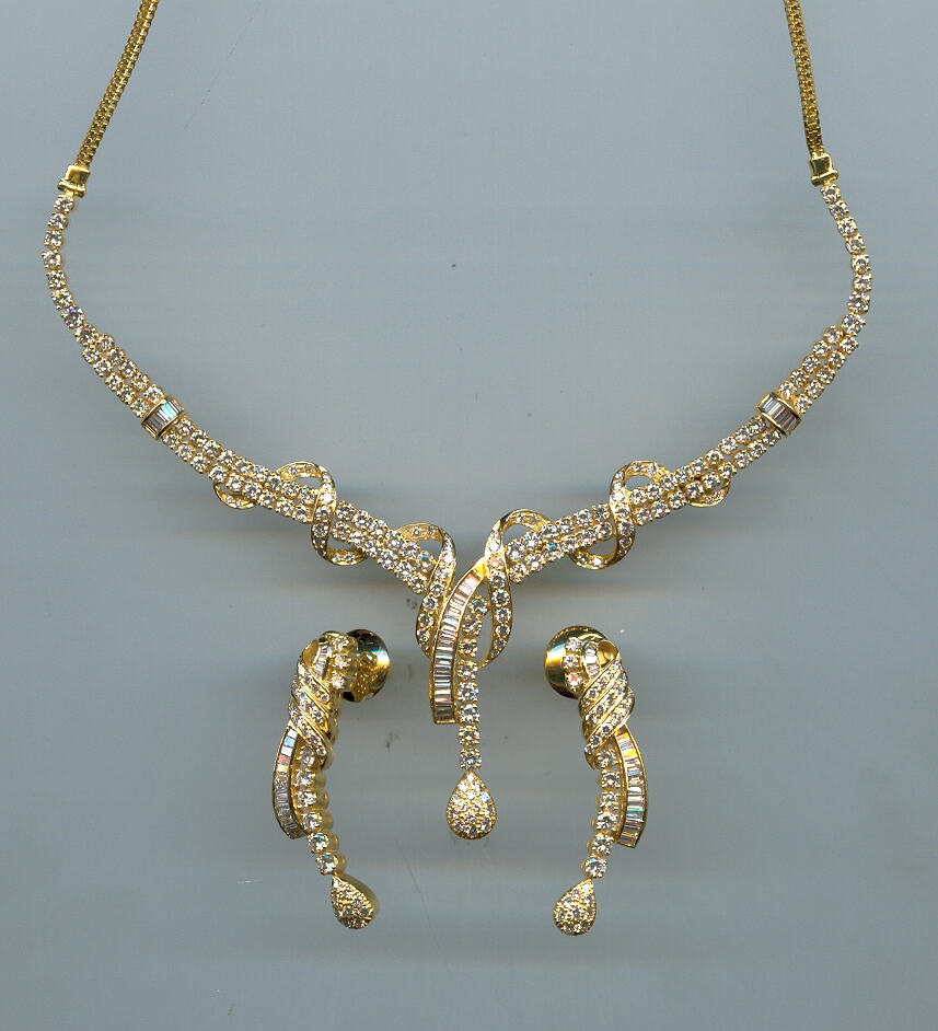 DIAMOND HALF SET LONG FANCY