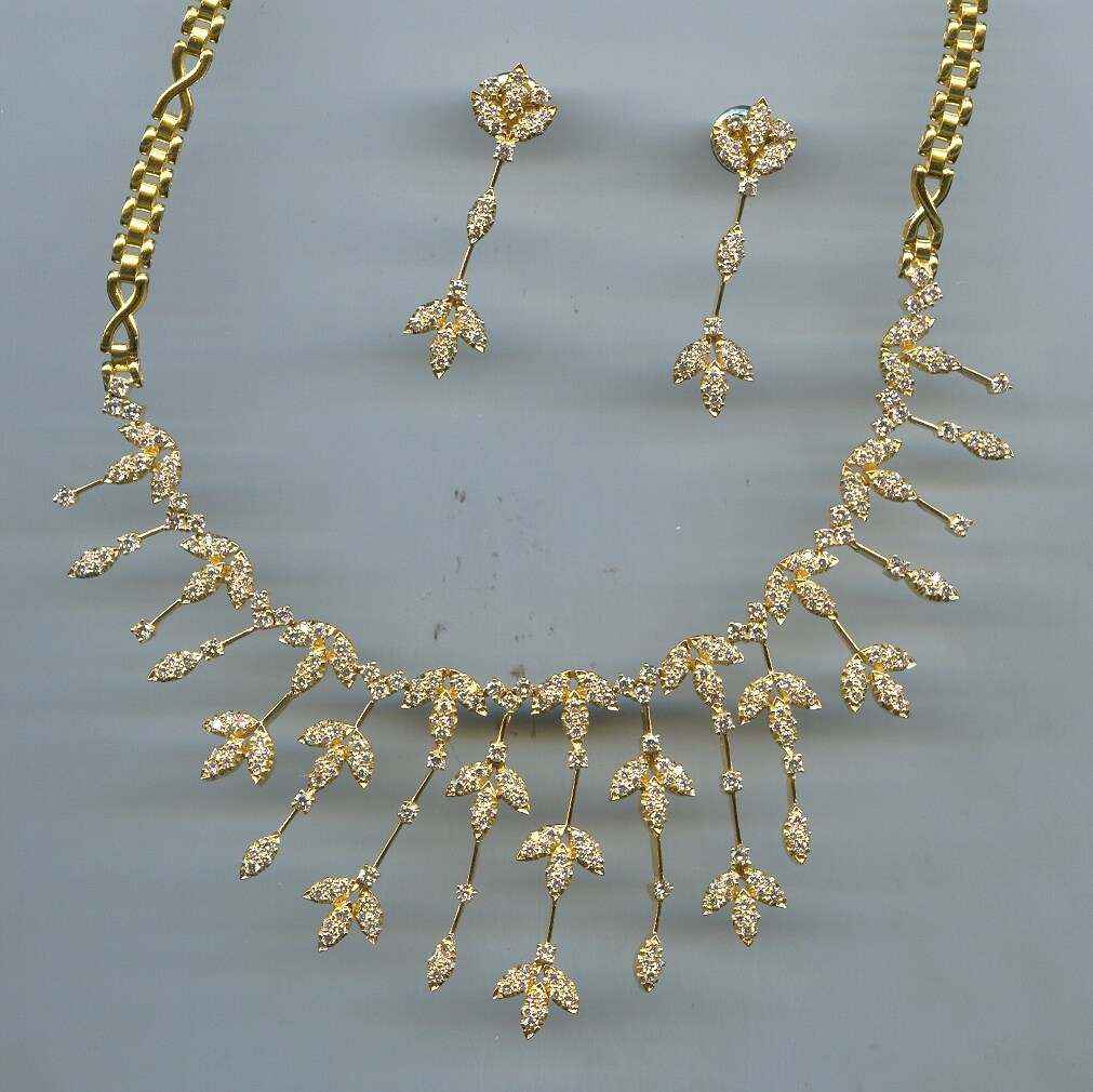DIAMOND HALF SET LONG FANCY