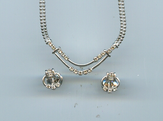DIAMOND HALF SET LONG FANCY