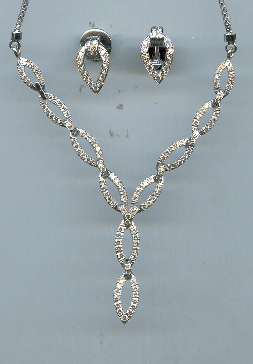 DIAMOND HALF SET LONG FANCY