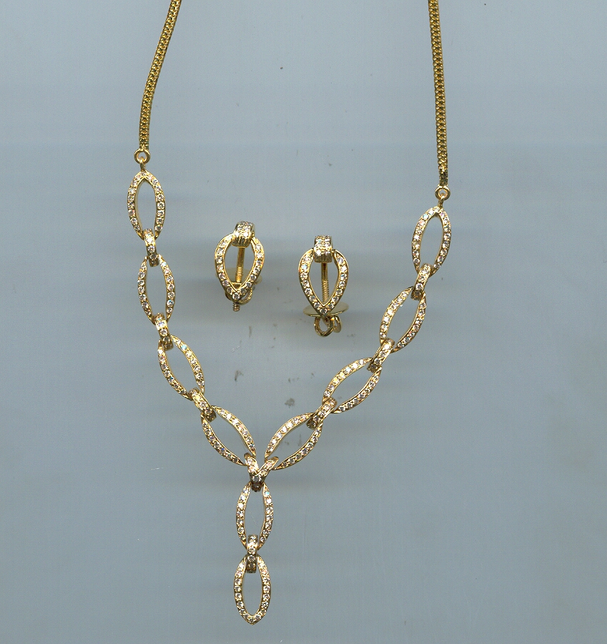 DIAMOND HALF SET LONG FANCY