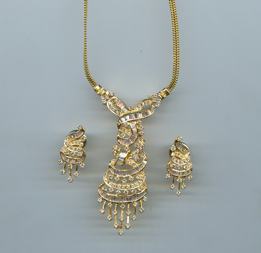 DIAMOND HALF SET LONG FANCY
