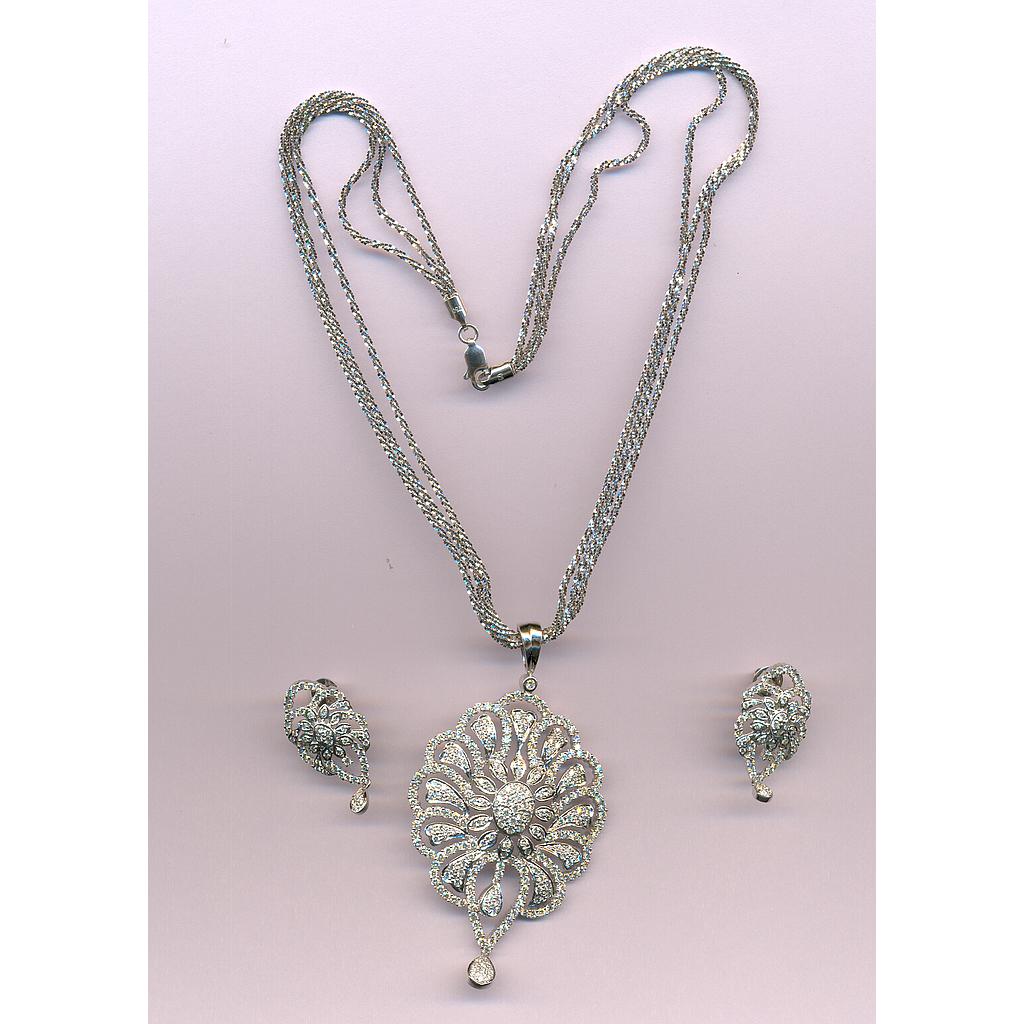 DIAMOND HALF SET PENDENT DESIGNER