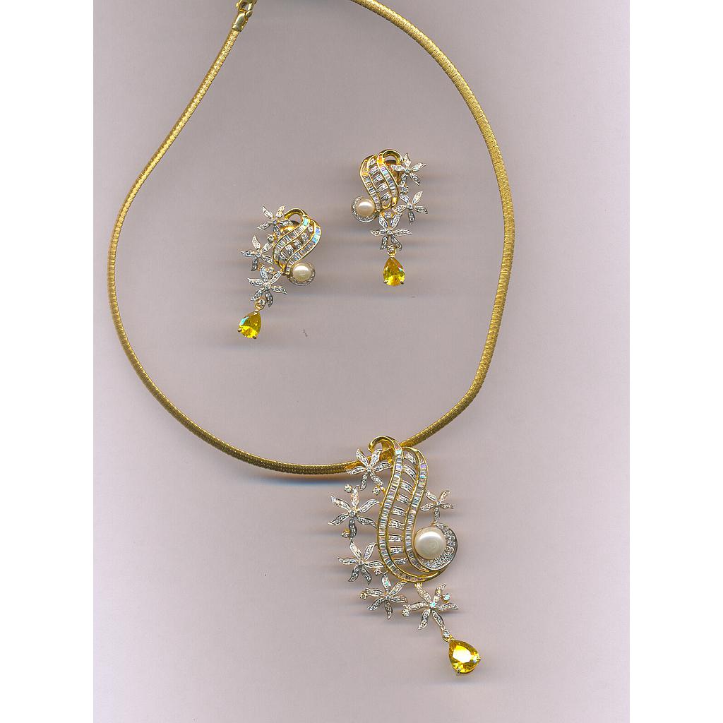 DIAMOND HALF SET PENDENT DESIGNER