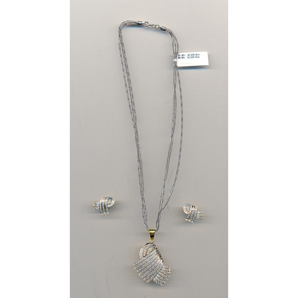 DIAMOND HALF SET PENDENT EXCLUSIVE