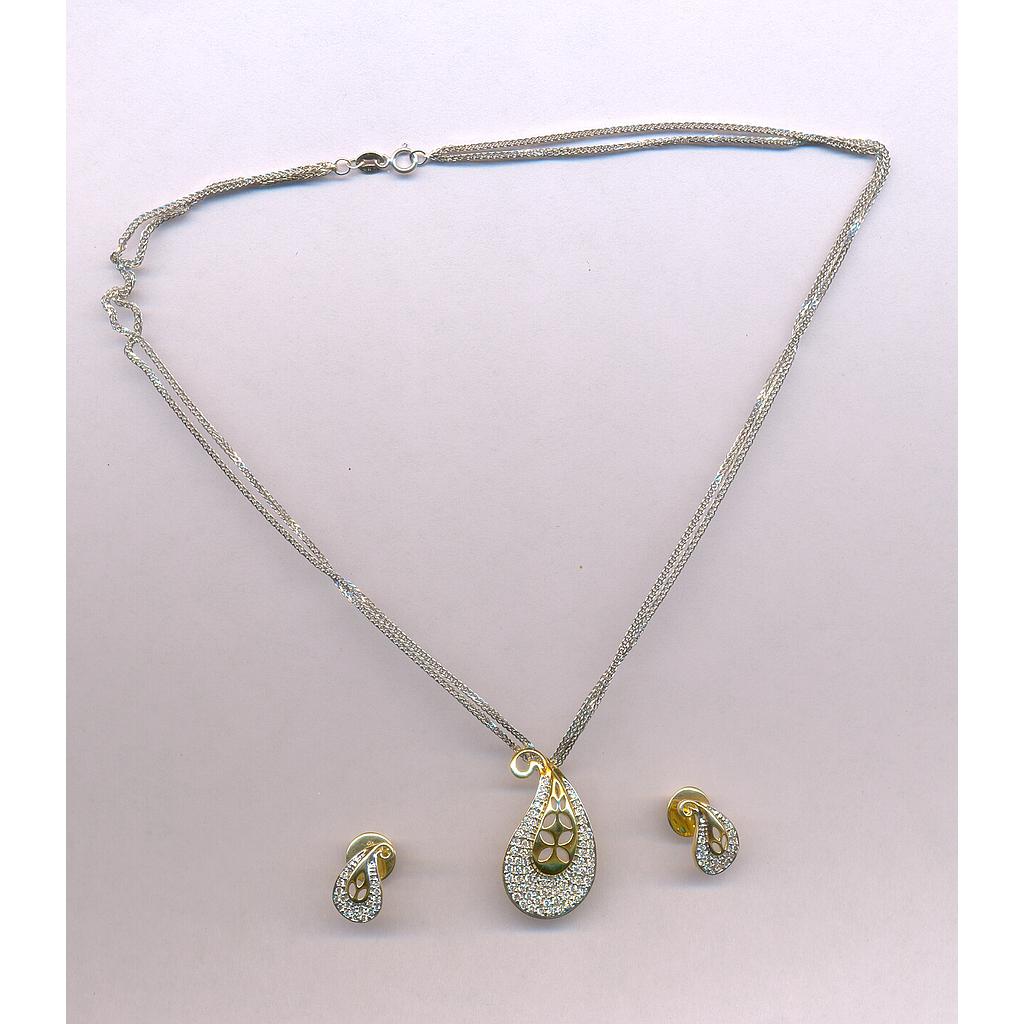DIAMOND HALF SET PENDENT FANCY