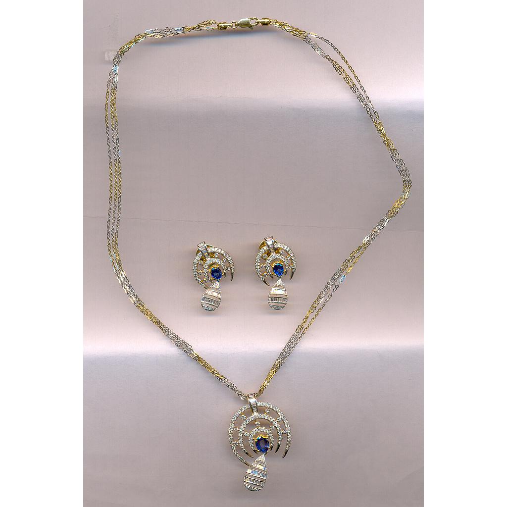 DIAMOND HALF SET PENDENT FANCY