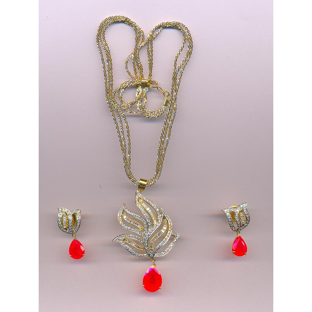 DIAMOND HALF SET PENDENT FANCY
